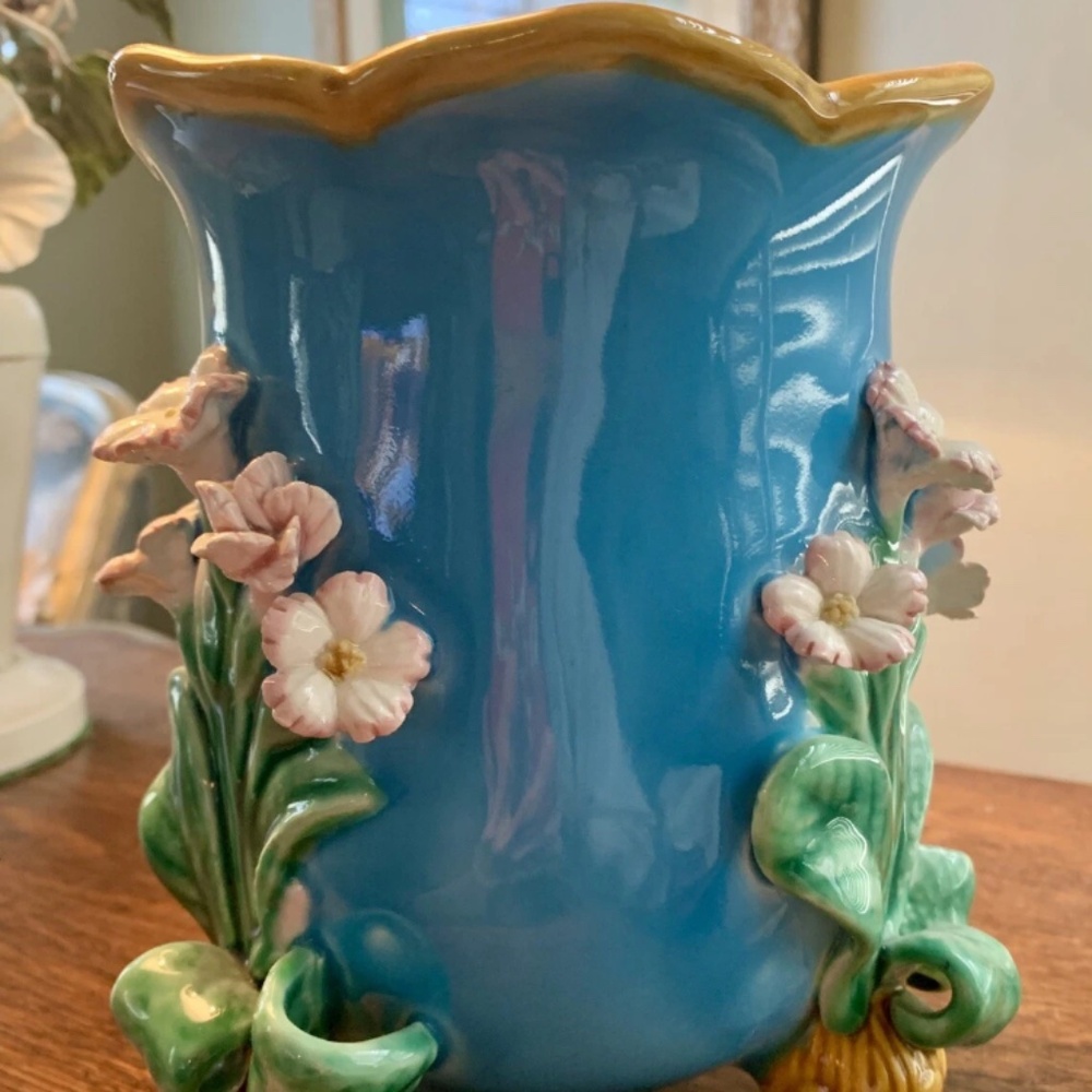 Fitz & Floyd Vintage Majolica vase